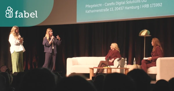 fabel überzeugt beim Fast & Curious Live-Podcast in Hamburg